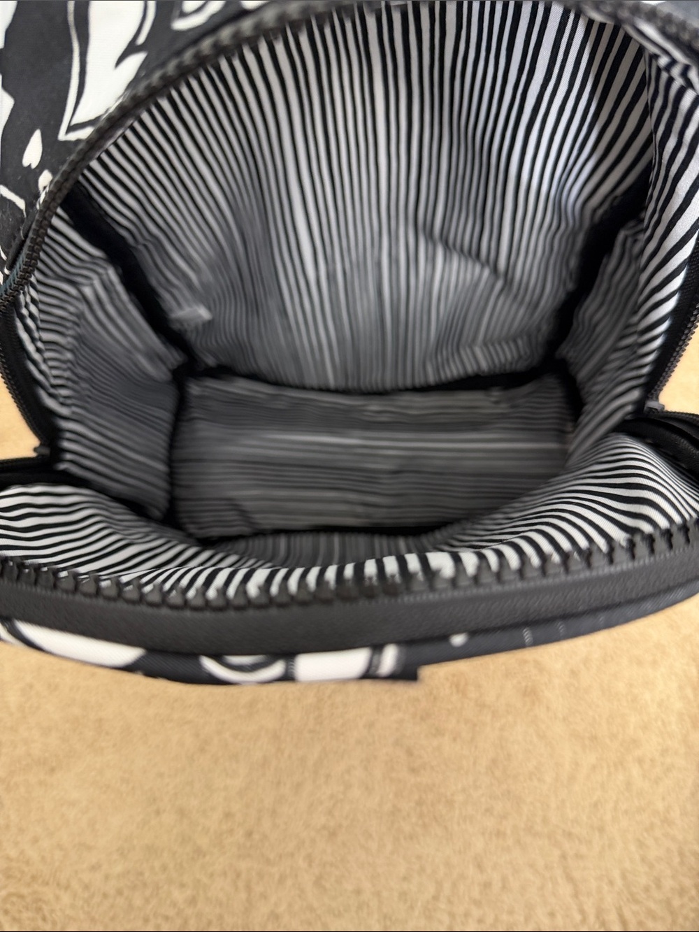 Brighton Endless Love Heart Nylon Backpack Black White Retail $150 NWT - Picture 5 of 5